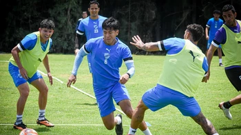 Bolívar visita a Independiente con la premisa de acercarse a Blooming Bolívar visita a Independiente con la premisa de acercarse a Blooming