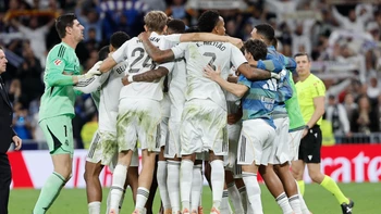 El Madrid se impone en el clásico y amplía su ventaja en LaLiga El Madrid se impone en el clásico y amplía su ventaja en LaLiga