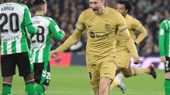 El Barcelona refuerza su liderato con un triunfo ante el Betis El Barcelona refuerza su liderato con un triunfo ante el Betis
