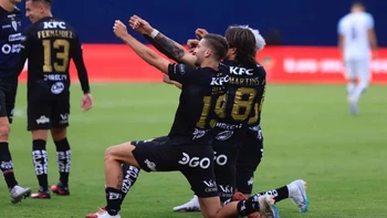 Martins marcó un gol en Independiente del Valle y lo dedicó a las madres Martins marcó un gol en Independiente del Valle y lo dedicó a las madres