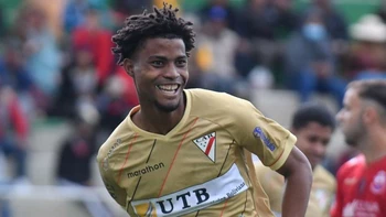 Dorny Romero se mete en la pelea por ser el goleador de la División Profesional Dorny Romero se mete en la pelea por ser el goleador de la División Profesional