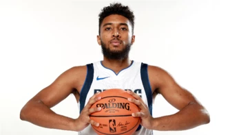 El boliviano Josh Reaves hace historia tras debutar en la NBA El boliviano Josh Reaves hace historia tras debutar en la NBA