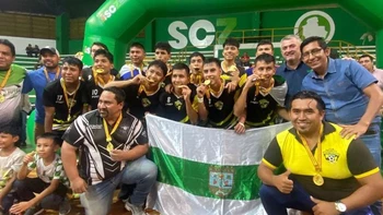 Warnes es por primera vez campeón del Nacional de Selecciones Departamentales Sub-17 Warnes es por primera vez campeón del Nacional de Selecciones Departamentales Sub-17