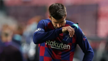 "Hemos tocado fondo", dice Piqué, que se ofrece a irse del Barcelona "Hemos tocado fondo", dice Piqué, que se ofrece a irse del Barcelona