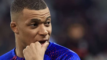 "Parisino y con contrato", dice Mbappé sobre su futuro "Parisino y con contrato", dice Mbappé sobre su futuro