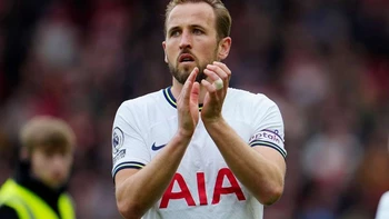 Kane marca cuatro goles en partido amistoso en medio de rumores sobre su marcha Kane marca cuatro goles en partido amistoso en medio de rumores sobre su marcha