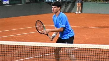 Prado avanza a semifinales del torneo J300 de tenis que se juega en Santa Cruz Prado avanza a semifinales del torneo J300 de tenis que se juega en Santa Cruz