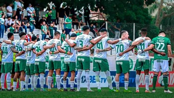 Oriente Petrolero va por el golpe ante Nacional Potosí Oriente Petrolero va por el golpe ante Nacional Potosí
