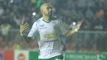 Marcos Riquelme, delantero de Oriente Petrolero: "Tenía muchas ganas de vestir esta camiseta" Marcos Riquelme, delantero de Oriente Petrolero: "Tenía muchas ganas de vestir esta camiseta"