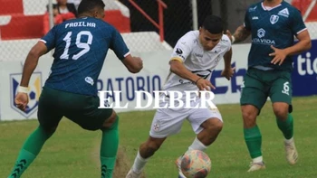 Real Santa Cruz ganó (1-0) en casa y complicó el panorama de Real Tomayapo Real Santa Cruz ganó (1-0) en casa y complicó el panorama de Real Tomayapo