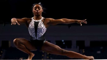 Simone Biles se prepara "sin dudas" para su regreso a la gimnasia Simone Biles se prepara "sin dudas" para su regreso a la gimnasia