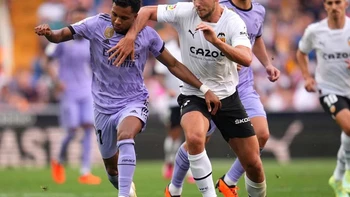 El Real Madrid cae en Valencia y cede el segundo puesto de LaLiga al Atlético El Real Madrid cae en Valencia y cede el segundo puesto de LaLiga al Atlético