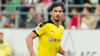 Hummels renueva con el Borussia Dortmund hasta junio de 2024 Hummels renueva con el Borussia Dortmund hasta junio de 2024