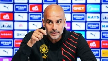 Guardiola espera que España siga el ejemplo de Inglaterra contra el racismo Guardiola espera que España siga el ejemplo de Inglaterra contra el racismo