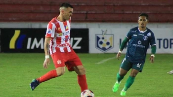 Real Tomayapo sorprendió a Independiente y lo goleó en Sucre por 0-3 Real Tomayapo sorprendió a Independiente y lo goleó en Sucre por 0-3