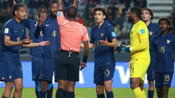 VAR, micrófonos y altavoces: una combinación protagonista del Mundial Sub-20 VAR, micrófonos y altavoces: una combinación protagonista del Mundial Sub-20