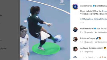 Golazo de arco a arco en la Copa América de Futsal Femenina (video) Golazo de arco a arco en la Copa América de Futsal Femenina (video)