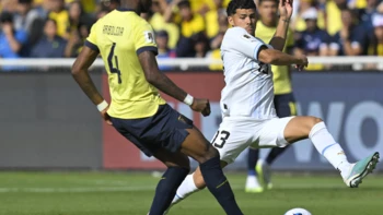 Ecuador reacciona a tiempo y derrota a Uruguay (2-1) en Quito Ecuador reacciona a tiempo y derrota a Uruguay (2-1) en Quito