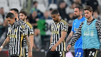 La Juventus es excluida de la Conference League por no cumplir con el fair-play financiero La Juventus es excluida de la Conference League por no cumplir con el fair-play financiero
