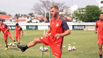 Maxi Caire, jugador de Oriente: “Ya empecé a hacer fútbol esta semana” Maxi Caire, jugador de Oriente: “Ya empecé a hacer fútbol esta semana”