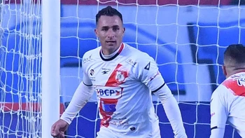 Nacional goleó (4-1) a Palmaflor, que baja a zona de descenso y Oriente sale del indirecto Nacional goleó (4-1) a Palmaflor, que baja a zona de descenso y Oriente sale del indirecto