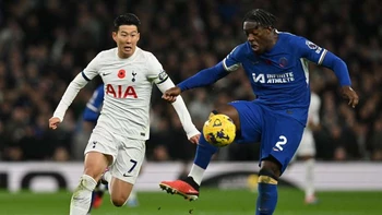 El Tottenham perdió ante el Chelsea el invicto y el liderato El Tottenham perdió ante el Chelsea el invicto y el liderato