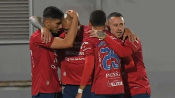 Wilstermann se opuso a la suspensión de los torneos, pero participará del campeonato extraordinario Wilstermann se opuso a la suspensión de los torneos, pero participará del campeonato extraordinario