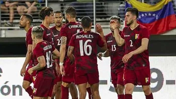 Venezuela denuncia "secuestro" en Perú del avión de su selección de fútbol Venezuela denuncia "secuestro" en Perú del avión de su selección de fútbol