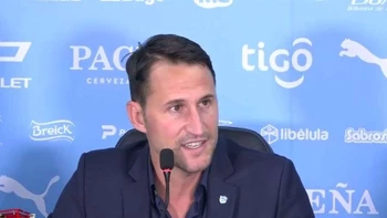 Beñat San José, DT de Bolívar: “Quiero felicitar a mis jugadores, hicieron un esfuerzo tremendo” Beñat San José, DT de Bolívar: “Quiero felicitar a mis jugadores, hicieron un esfuerzo tremendo”