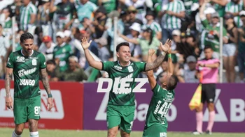 Oriente Petrolero necesitó siete técnicos para volver a vencer a Blooming Oriente Petrolero necesitó siete técnicos para volver a vencer a Blooming