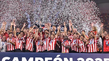 Estudiantes de La Plata es campeón del Clausura en una final de infarto Estudiantes de La Plata es campeón del Clausura en una final de infarto