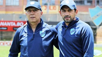Vladimir Soria y Wálter Flores asumirán la dirección técnica de Bolívar Vladimir Soria y Wálter Flores asumirán la dirección técnica de Bolívar