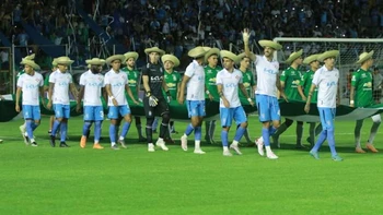 No habrá clásico cruceño: se suspendió la última fecha de la Copa Kalomai No habrá clásico cruceño: se suspendió la última fecha de la Copa Kalomai