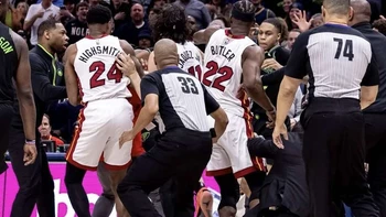 La NBA suspende a cinco jugadores por la trifulca entre Heat y Pelicans La NBA suspende a cinco jugadores por la trifulca entre Heat y Pelicans