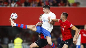 El Barcelona tropezó en Mallorca, pero sigue líder El Barcelona tropezó en Mallorca, pero sigue líder