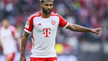 Delantero del Bayern Serge Gnabry, baja por lesión durante "varias semanas" Delantero del Bayern Serge Gnabry, baja por lesión durante "varias semanas"