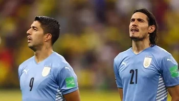 Bielsa reservó a Suárez y a Cavani para próxima fecha de las Eliminatorias Bielsa reservó a Suárez y a Cavani para próxima fecha de las Eliminatorias