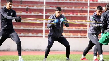 La experiencia saca ventaja en el arco de la selección La experiencia saca ventaja en el arco de la selección