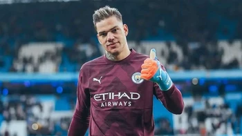 El brasileño Ederson fue elegido Mejor Arquero del año según la IFFHS El brasileño Ederson fue elegido Mejor Arquero del año según la IFFHS