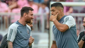 Messi sobre el estreno goleador de Suárez: "Estoy muy feliz por él" Messi sobre el estreno goleador de Suárez: "Estoy muy feliz por él"