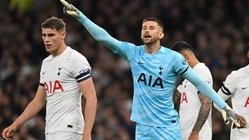 El líder Tottenham abre una jornada marcada por el derbi de Mánchester El líder Tottenham abre una jornada marcada por el derbi de Mánchester