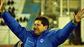 Eduardo Villegas: “Oruro tiene que tener fútbol profesional” Eduardo Villegas: “Oruro tiene que tener fútbol profesional”
