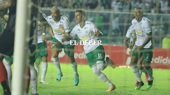 Se acabó el sufrimiento de Oriente: se salvó del indirecto con goleada (3-0) sobre Wilstermann Se acabó el sufrimiento de Oriente: se salvó del indirecto con goleada (3-0) sobre Wilstermann