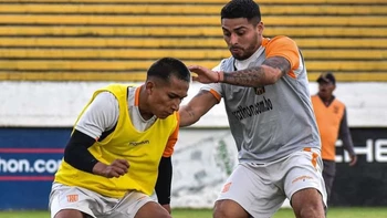 Daniel Rojas afirma que puede jugar de lateral o volante Daniel Rojas afirma que puede jugar de lateral o volante