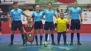 Bolivia empató (3-3) con el último suspiro ante Marruecos en el Mundial de Fútbol Talla Baja Bolivia empató (3-3) con el último suspiro ante Marruecos en el Mundial de Fútbol Talla Baja