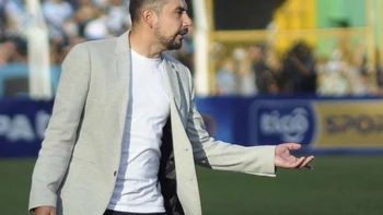 Rodrigo Venegas: "Un club como Oriente no puede correr estos riesgos" Rodrigo Venegas: "Un club como Oriente no puede correr estos riesgos"