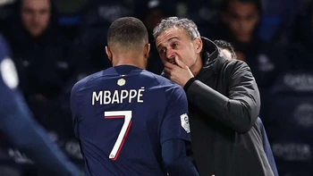 Mbappé cumplió 25 años con un doblete celebrado con Luis Enrique Mbappé cumplió 25 años con un doblete celebrado con Luis Enrique
