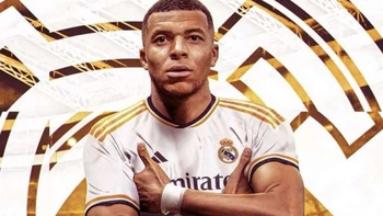 Este sería el equipo titular del Real Madrid si logra contratar a Mbappé Este sería el equipo titular del Real Madrid si logra contratar a Mbappé