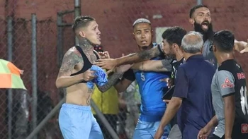Los expulsados en el partido Guabirá-Bolívar cumplirán sus castigos en cotejos amistosos Los expulsados en el partido Guabirá-Bolívar cumplirán sus castigos en cotejos amistosos