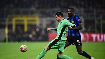 El Inter da un paso hacia los cuartos de Champions tras vencer al Atlético Madrid El Inter da un paso hacia los cuartos de Champions tras vencer al Atlético Madrid